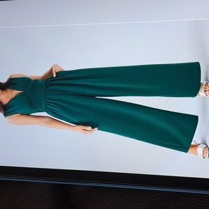 XLARGE    HALARA V NECK EASY PEEZY RUCHED JUMPSUIT